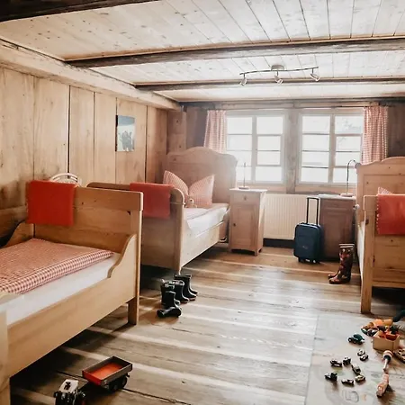 Romantisches Schwarzwaelder Bauernhaeuschen Huesli Am Griesbachhof * Titisee-Neustadt