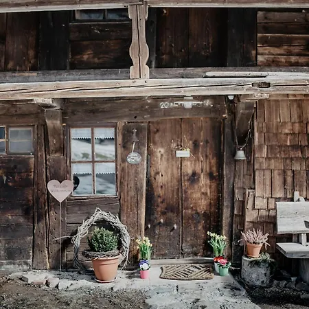 Romantisches Schwarzwaelder Bauernhaeuschen Huesli Am Griesbachhof *