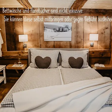 Romantisches Schwarzwaelder Bauernhaeuschen Huesli Am Griesbachhof Titisee-Neustadt