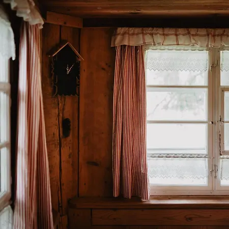 Romantisches Schwarzwaelder Bauernhaeuschen Huesli Am Griesbachhof Vakantiehuis Titisee-Neustadt
