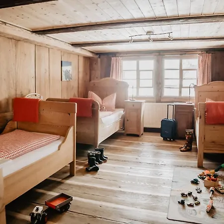 Romantisches Schwarzwaelder Bauernhaeuschen Huesli Am Griesbachhof * Titisee-Neustadt