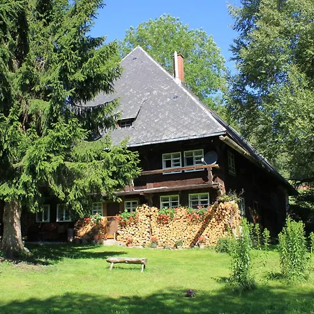 Vakantiehuis Romantisches Schwarzwaelder Bauernhaeuschen Huesli Am Griesbachhof